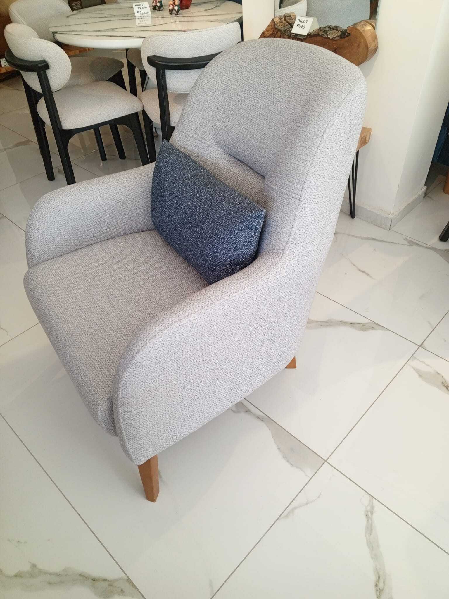 Second image of VOLVO TEKLİ KOLTUK