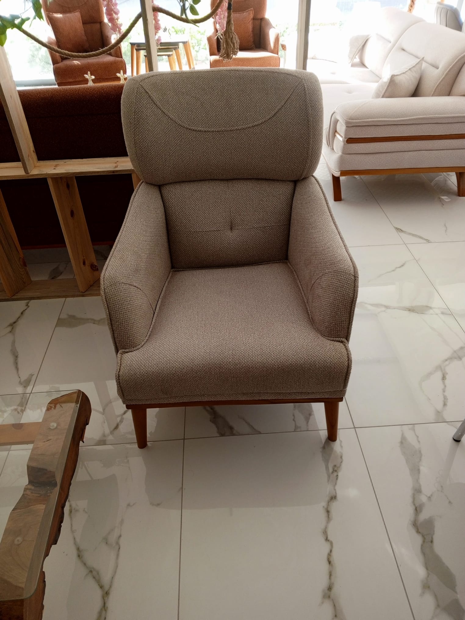 MODERN TEKLİ KOLTUK