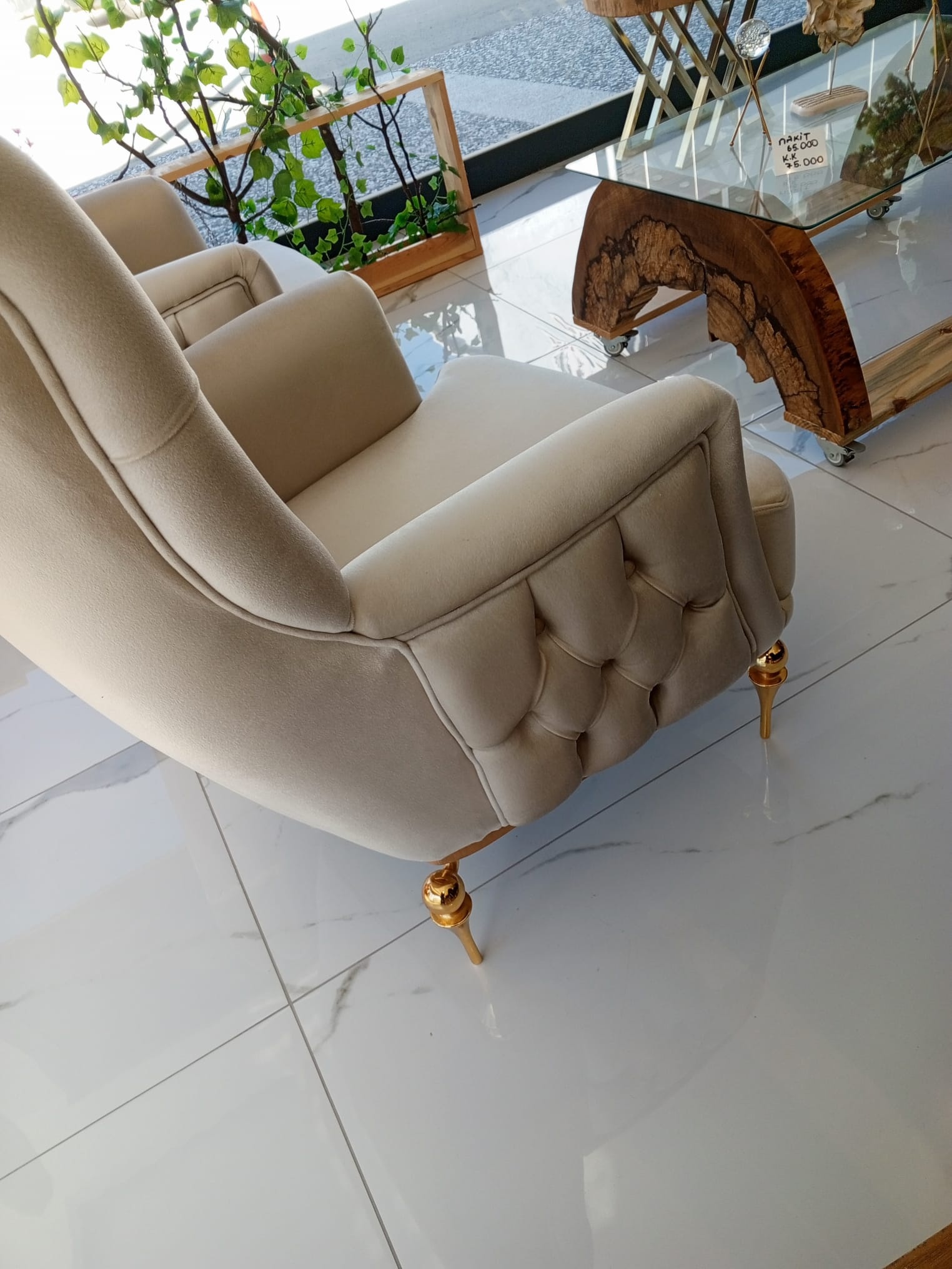 Second image of TARZ TEKLİ KOLTUK(ÜRÜN AYAKLARI METAL VE AHŞAP OLARAK YAPILMAKTADIR)